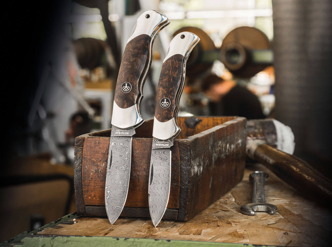 ZSEBKÉS JUNIOR SCOUT SPEARPOINT  CURLY BIRCH DAMASCUS - BOKER