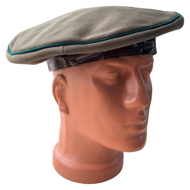 RARE OFFICERS BERET - MOUNTAIN HUNTERS - ROMANIAN ARMY MILITARY SURPLUS - GREEN WITH BROWN/BLACK BAND - IN GOOD CONDITION