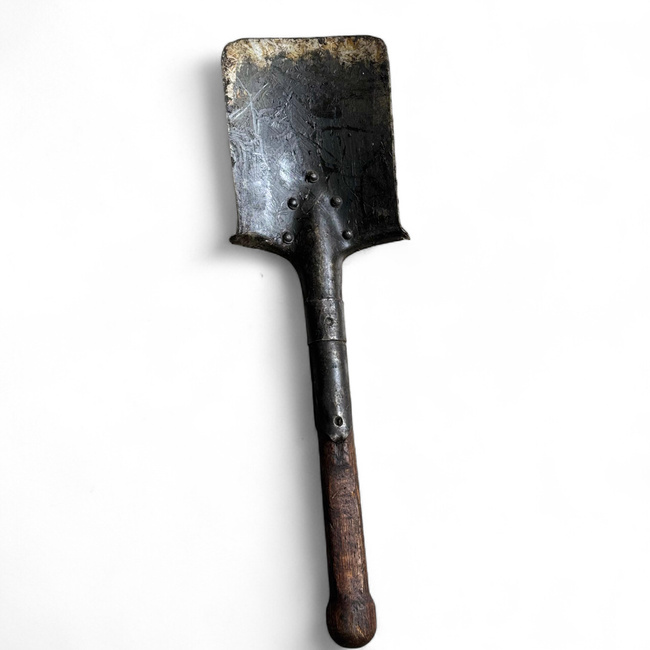 FIXED TRENCH SHOVEL - GERMAN MODEL WWI-WWII - MODEL 3 - ROMANIAN ARMY MILITARY SURPLUS - IN GOOD CONDITION
