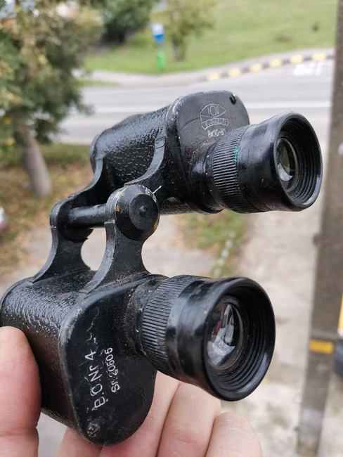 MILITARY BINOCULARS 8x30 IOR - ROMANIAN ARMY SURPLUS - NOT USABLE