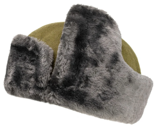 POSZTÓ SAPKA SZŐRMÉVEL - ZÖLD - KATONAI FELESLEG ROMÁN HADSEREG - MINT ÚJ