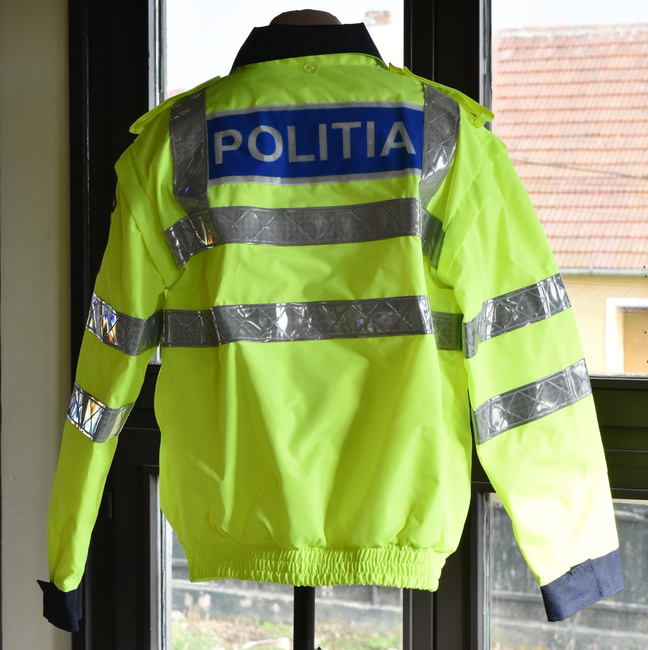 Fényvisszaverő kabát Román rendőrség