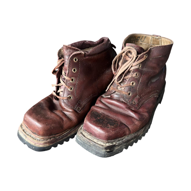 LEATHER MILITARY BOOTS - MOUNTAIN HUNTERS - MILITARY SURPLUS ROMANIAN ARMY- DARK RED - USED