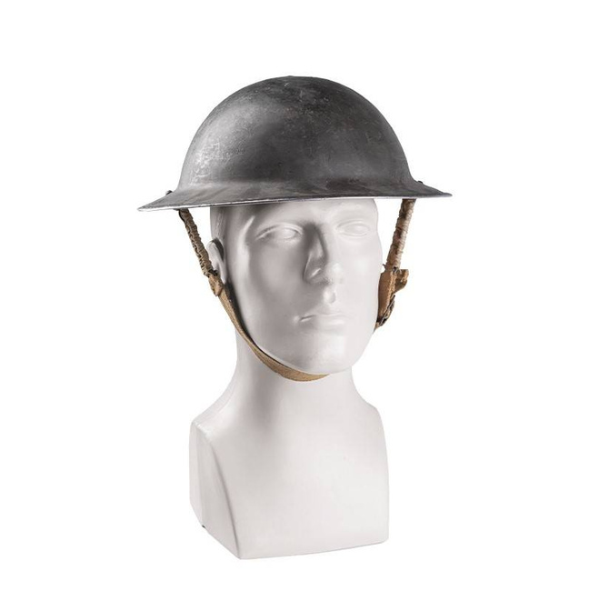 BRIT WWII TOMMY SISAK - EREDETI DÍSZÍTÉSSEL