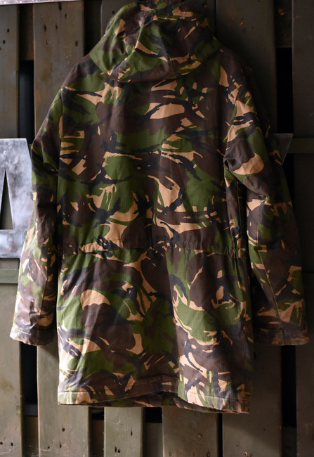 TÉLI PARKA - VÍZÁLLÓ - STEPPELT - ROMÁN KATONAI FELESLEG - HASZNÁLT