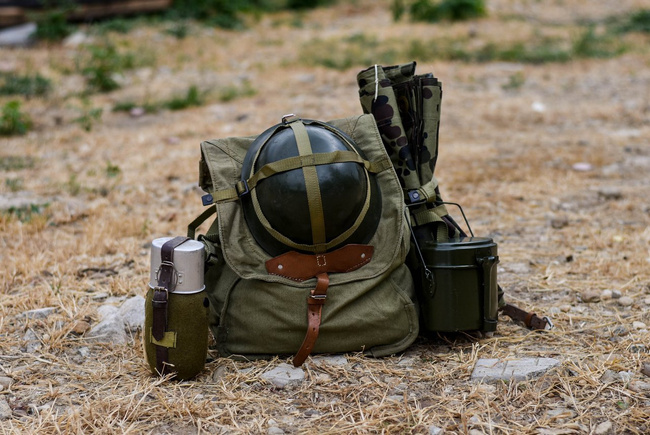 Katonai hátizsák- Hidegháborús román hadsereg (vászon) - vintage ritka - Zöld OD - Mint új