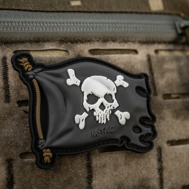 JELVÉNY JOLLY ROGER PVC - FEKETE - M-TAC