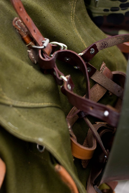 Military Olive Romanian Retro Rucksack - RSR Romanian army - OD Green - In good condition