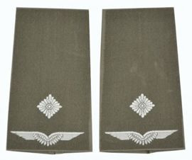 EMBLÉMA - GENUINE GERMAN AIR FORCE O.D./SILVER SHOULDER LOOPS ´LEUTNANT´