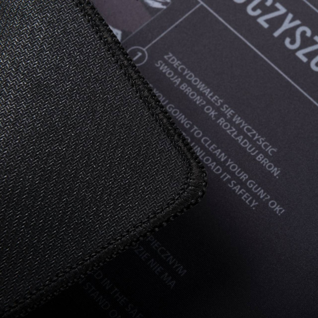 NEOPRÉN DESZKA A FEGYVER TISZTÍTÁSÁHOZ - 40 x 25 CM - Helikon-Tex® - FEKETE