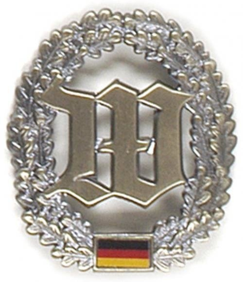 GENUINE GERMAN ARMY METAL BERET BADGE ´WACHBATAILLON´