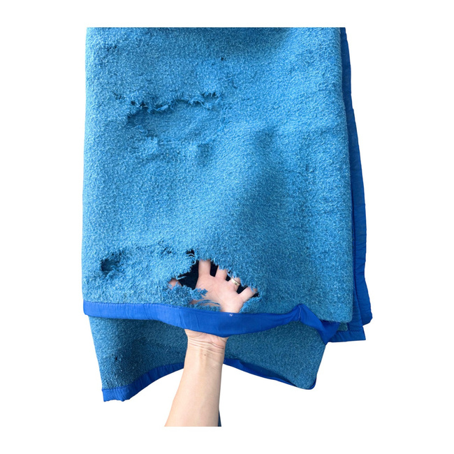 TISZTA GYAPJÚ VINTAGE TAKARÓ - 140x210 CM - VÁLTOZÓ SZÍNEK - ROMÁN HADSEREG KATONAI FELESLEG - MEGROMLOTT - NAGYON KOPOTT