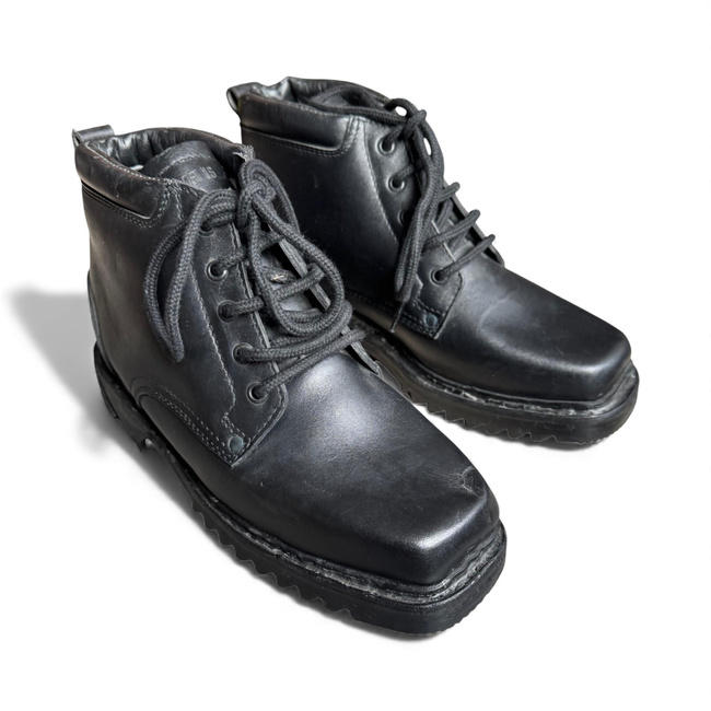 LEATHER MILITARY BOOTS - MOUNTAIN HUNTERS - MILITARY SURPLUS ROMANIAN ARMY - BLACK - IN GOOD CONDITIONS