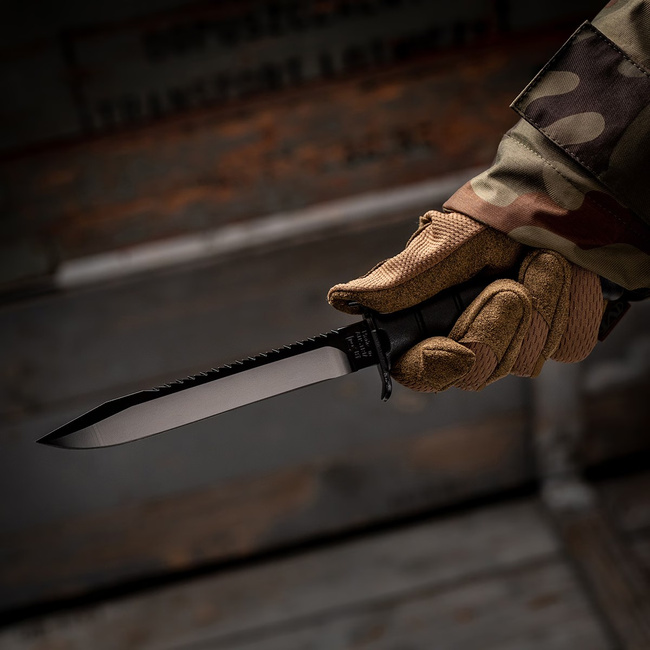 Glock FM81 katonai túlélő kés fogazott pengével - Fekete