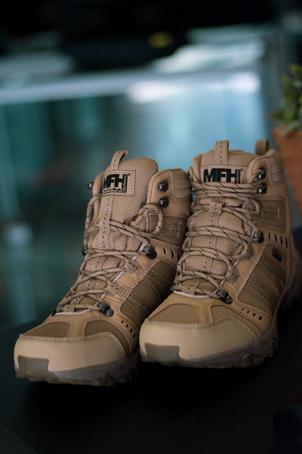 HARCI BAKANCS -  "TACTICAL" - MFH® Professional - COYOTE TAN