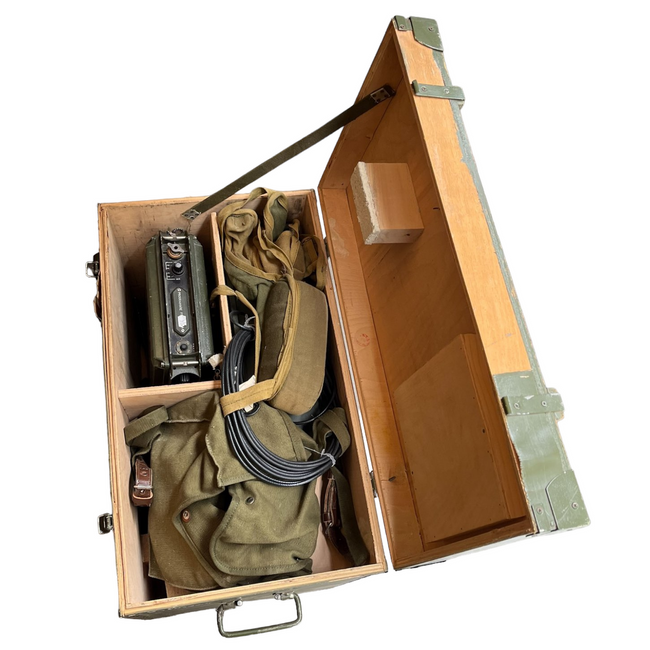 Radio Station R1071 - Romanian Army Surplus - Untested