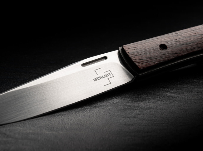 Zsebkés "URBAN TRAPPER PETITTE" - MAGNUM BY BOKER