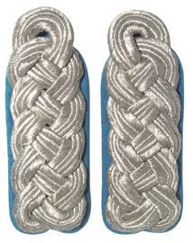 East Germ. Blue epaul.field Off.piping