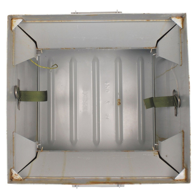 US doboz 37 x 37 x 48,5 cm - használt