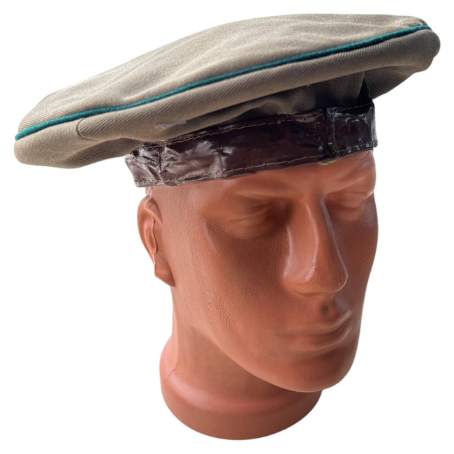 RARE OFFICERS BERET - MOUNTAIN HUNTERS - ROMANIAN ARMY MILITARY SURPLUS - GREEN WITH BROWN/BLACK BAND - IN GOOD CONDITION