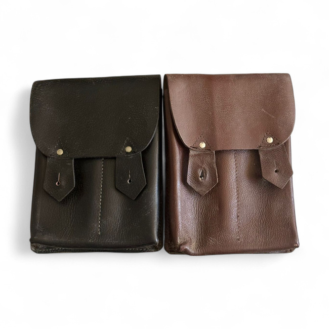 Bőr táska 4 AK-47 tölténytárhoz - Román hadsereg feleslege - Jó állapotban