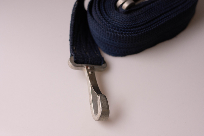 CHINGA, CORDELINA PARASUTISM - ROMÁN HADSEREG FELESLEGES KELLÉKEK - ALBA - JÓ ÁLLAPOTBAN