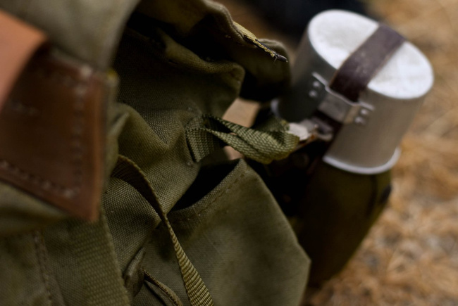 Katonai hátizsák- Hidegháborús román hadsereg (vászon) - vintage ritka - Zöld OD - Mint új