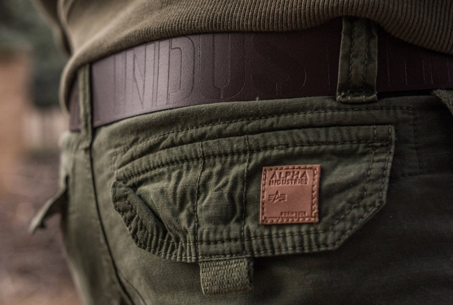 Alpha Industries Embossed barna Öv