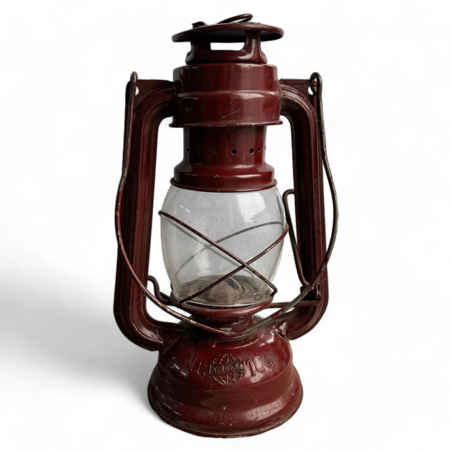 WIND LAMP - METALOGLOBUS - BURGUNDY - MILITARY SURPLUS ROMANIAN ARMY - IN GOOD CONDITION