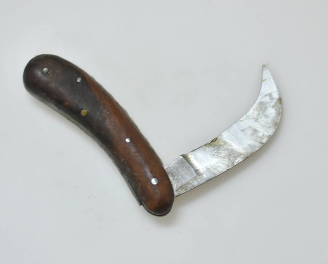 ÖSSZECSUKHATÓ METSZŐKÉS - KATONAI FELESLEG A ROMÁN HADSEREGBEN