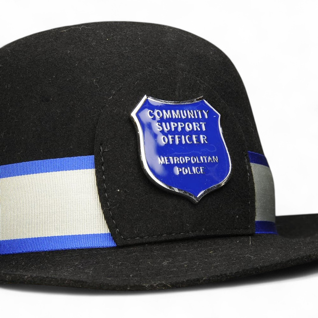 Női PCSO sisak - Community Support Officer - Metropolitan Police - Brit hadsereg katonai feleslege - Fekete - Használt