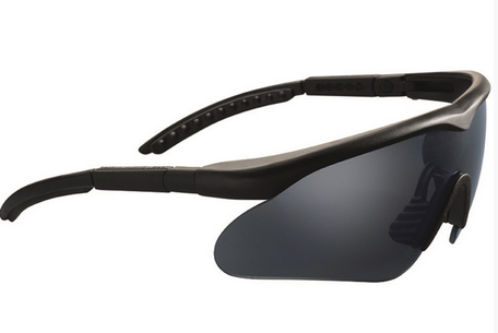 Swiss Eye® Raptor védőszemüveg 3 csere lencsével (színezett, tiszta és narancssárga) - Fekete színű