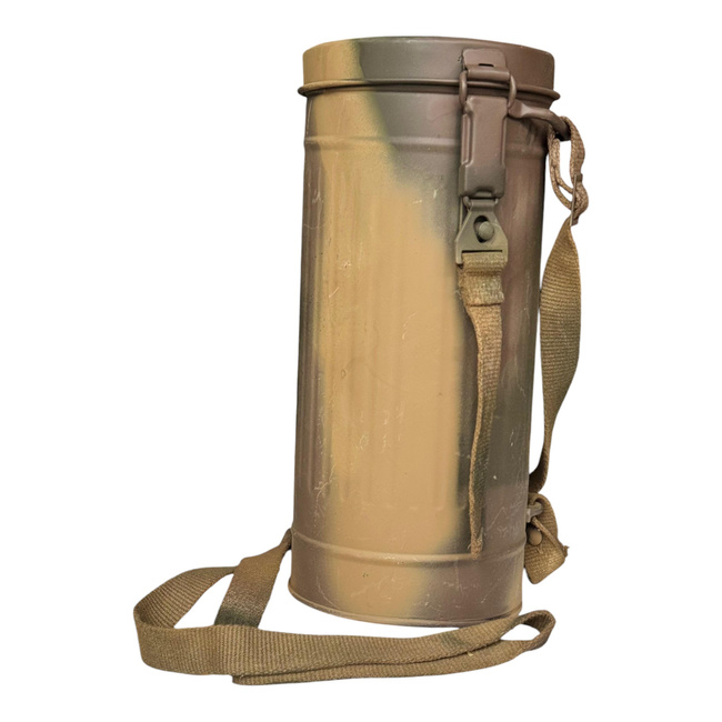 ACÉL DOBOZ GÁZÁLARCHOZ - HEVEDERREL - NÉMET HADSEREG KATONAI FELESLEG - WWII - REPRO - FESTETT ÁLCÁZÁS 3 SZÍNBEN (NORMANDIA)