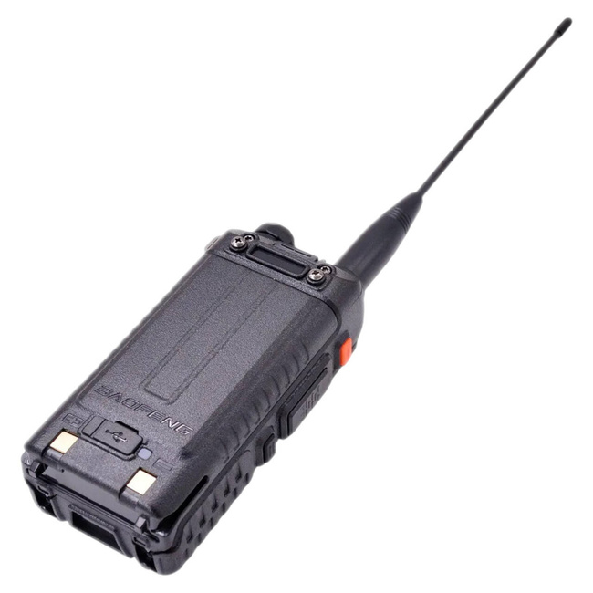 Baofeng UV-5RM 8W-os háromsávos rádió USB-C-vel