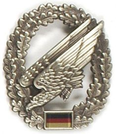 JELVÉNY GENUINE GERMAN ARMY METAL BERET BADGE ´FALLSCHIRMJÄGER´