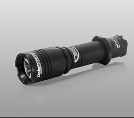 Armytek Dobermann XP-L HI fehér taktikai zseblámpa