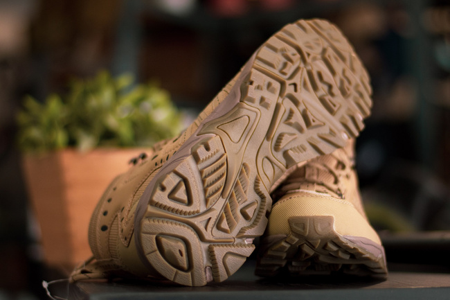 HARCI BAKANCS -  "TACTICAL" - MFH® Professional - COYOTE TAN