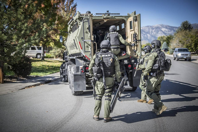 MBDU® NADRÁG - NYCO RIPSTOP - Helikon-Tex® - ÁRNYÉK SZÜRKE