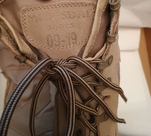 ROMANIAN MILITARY BOOTS - DESERT - LIKE NEW