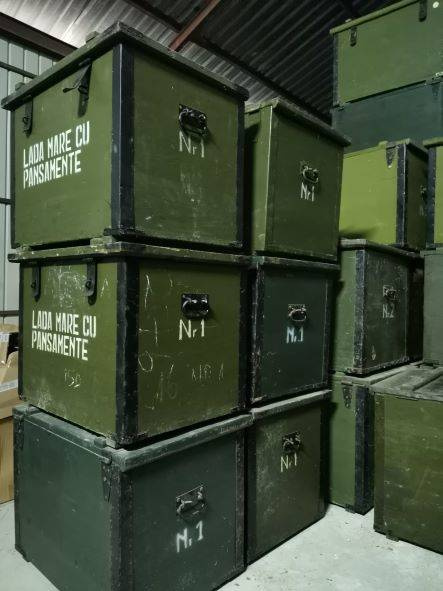 WOODEN MILITARY STORAGE CRATE - ROMANIAN ARMY SURPLUS - NO.1 - 73 x 54 x 57 CM
