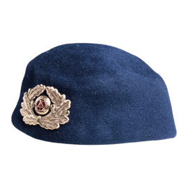 NŐI SAPKA - KATONAI FELESLEG KELETNÉMET HADSEREG NVA - HASZNÁLT