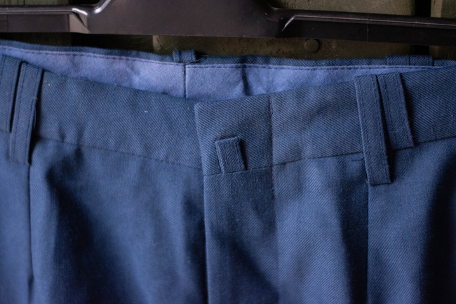 LÉGIDESZANT KATONAI EGYENRUHÁS NADRAG - ROMÁN HADSEREG RSR - KATONAI FELESLEG - KÉK - MINT ÚJ