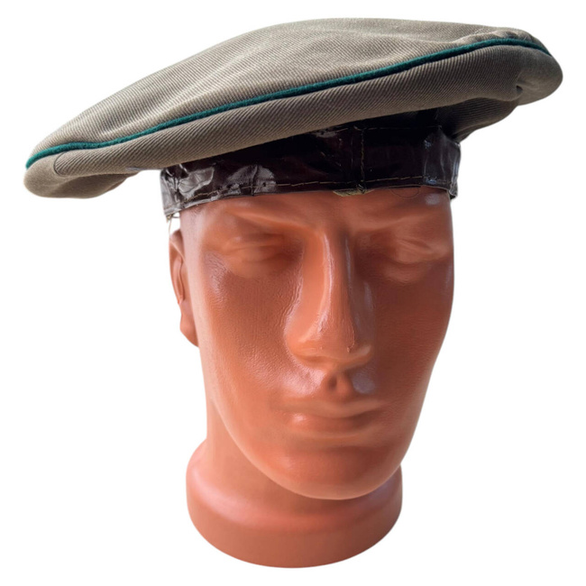 RARE OFFICERS BERET - MOUNTAIN HUNTERS - ROMANIAN ARMY MILITARY SURPLUS - GREEN WITH BROWN/BLACK BAND - IN GOOD CONDITION