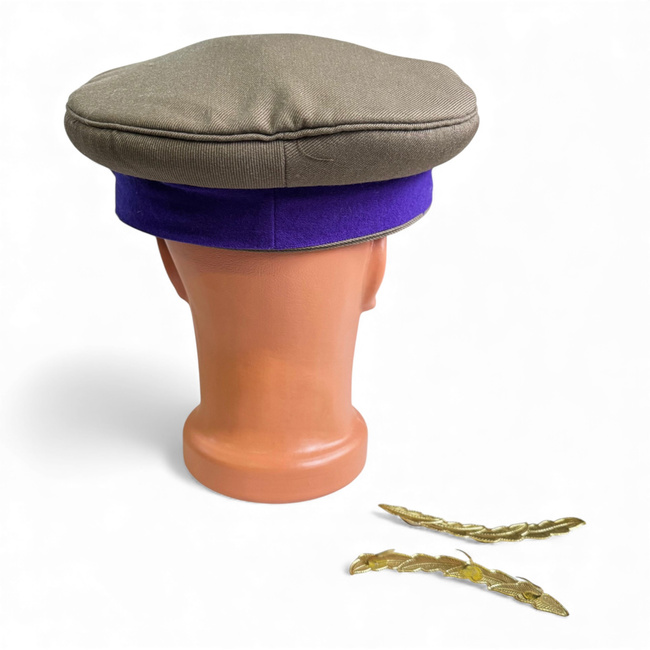 Tiszti Altiszt Sapka – Intendencia – Ünnepi Modell Arany Hímzéssel és Zsinórral – Román Hadsereg Katonai Felesleg – Lila/OD Zöld – Jó Állapotban