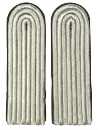 East Germ.Black Epaulets Offic.piping