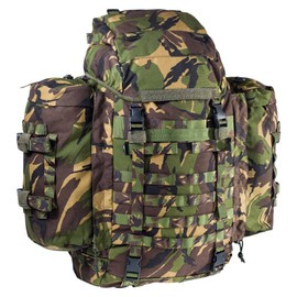 HÁTIZSÁK OLDALSÓ ZSEBEKKEL - 80 LITERES - HOLLAND HADSEREG KATONAI TÖBBLET - WOODLAND CAMO - ÚJ MODELL - MINT ÚJ