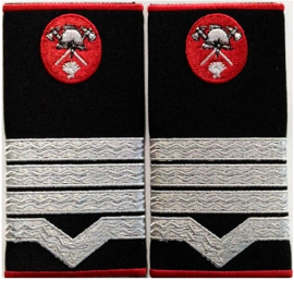 Grade maistru militar clasa II Pompieri ISU, IGSU, țesute pe suport textil din tercot lipit, cu semn de armă metalic