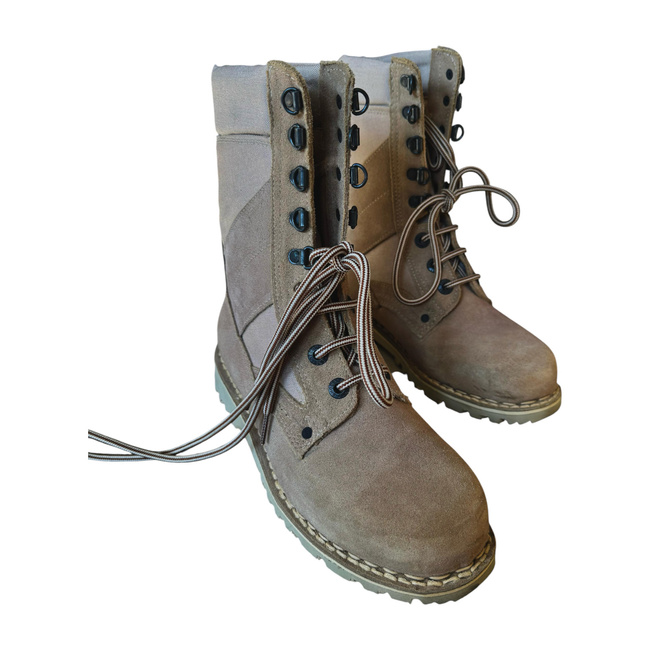 ROMANIAN MILITARY BOOTS - DESERT - LIKE NEW