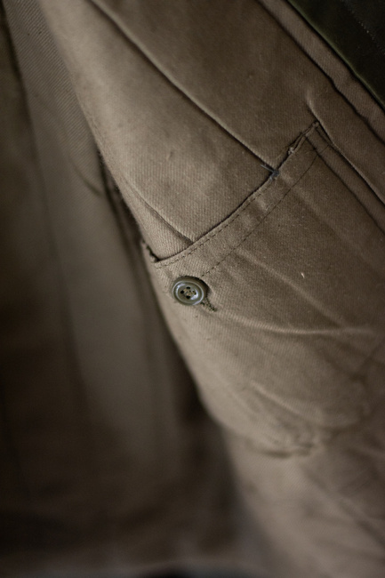 OLAJBOGYÓ ÖLTÖNY - AUTENTIKUS KATONAI TÖBBLET ROMÁN HADSEREG - MINT ÚJ