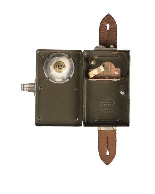 3 SZÍNŰ ZSEBLÁMPA - BŐR TARTÓKKAL - LENGYEL KATONAI TÖBBLET - HASZNÁLT